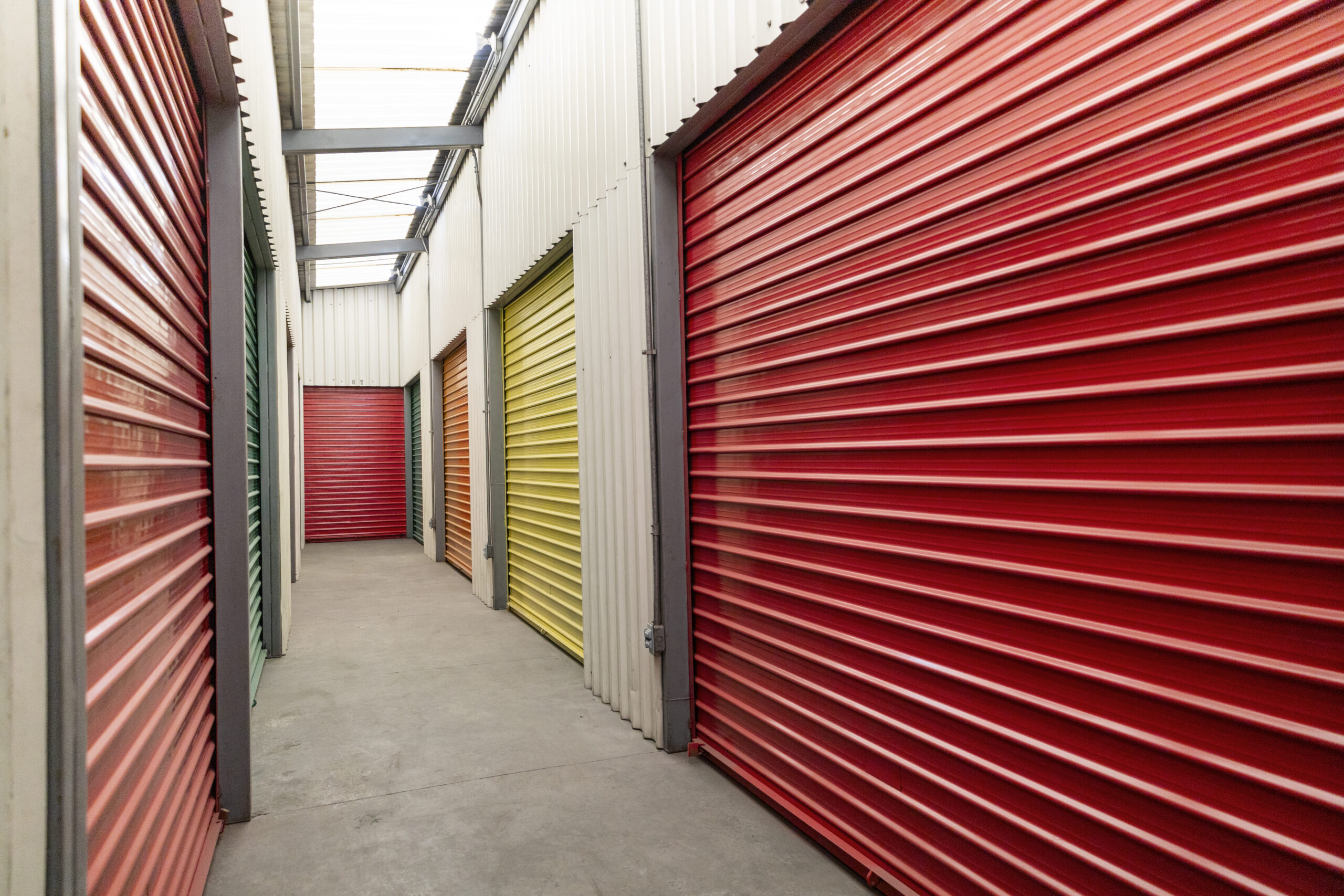 Servicio de renta de mini bodegas para particulares y empresas en Guatemala.